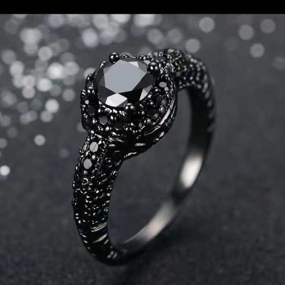 Large Black Faceted Stone, Ring Pave' Black Stones on Band and Around Main Stone - Picture 1 of 2